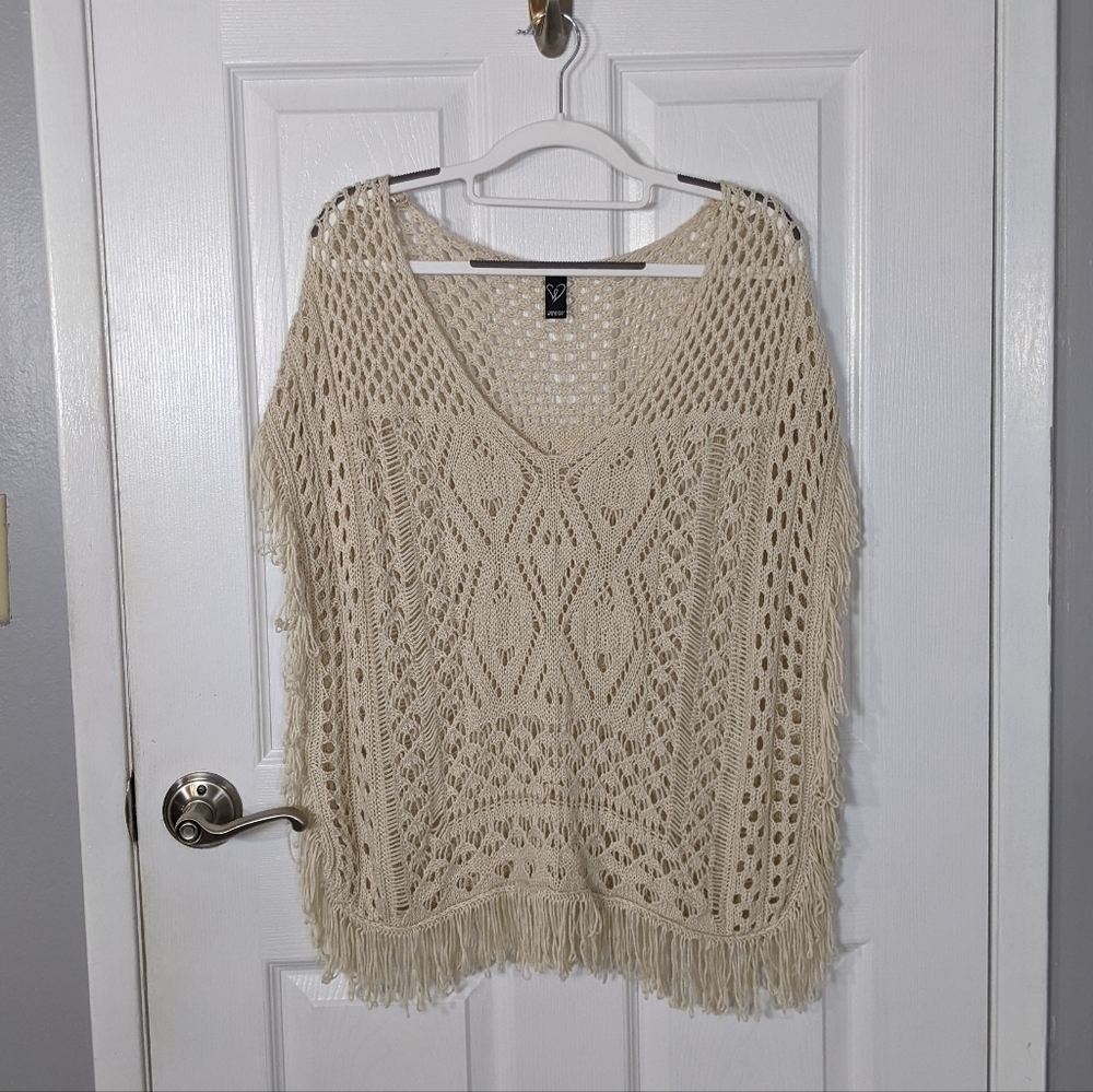 Y2K Windsor Bohemian Crochet Fringe Open Side V-Neck Shawl Top Size S/M‎
